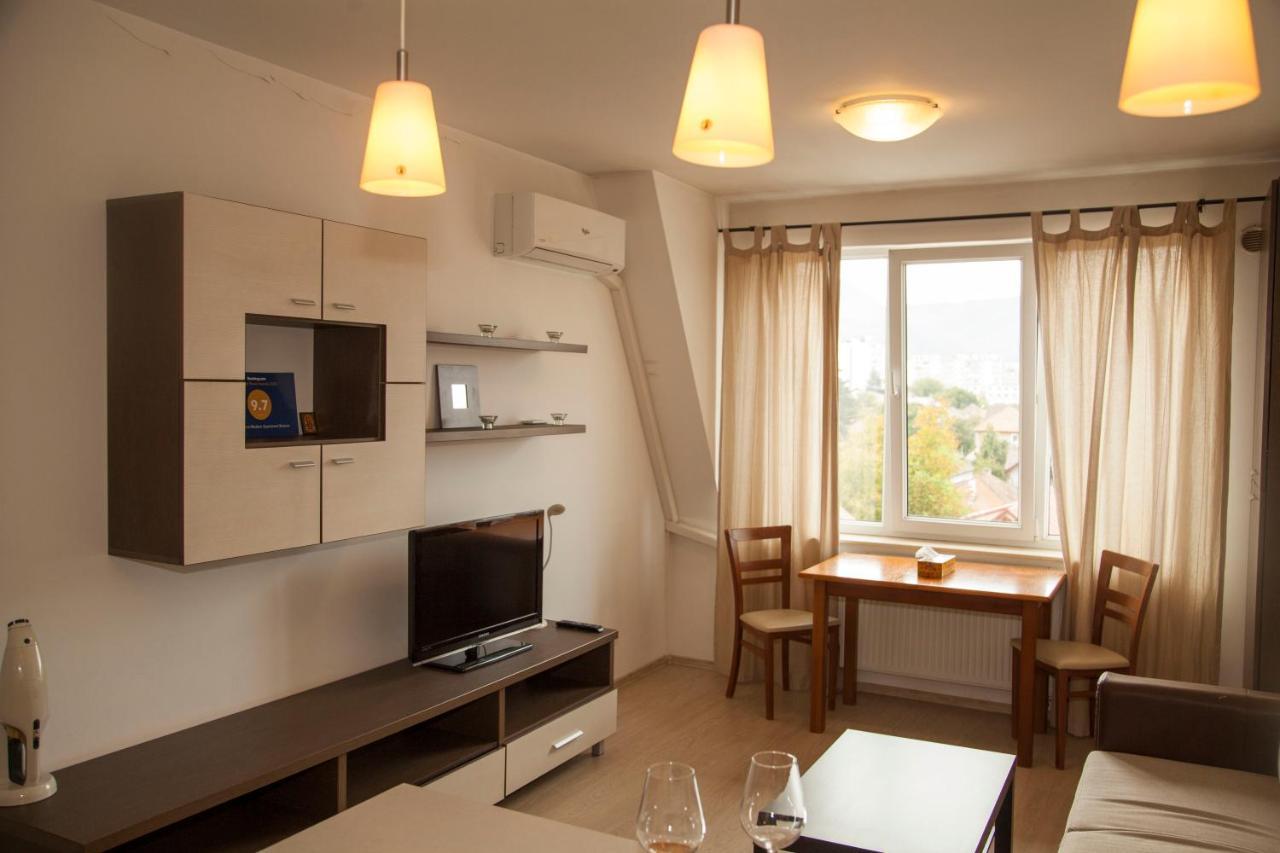 Diana'S Apartment Braşov Esterno foto